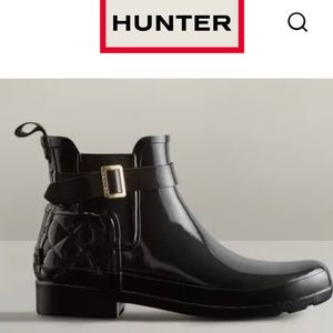 Hunter Women's Refined Slim Fit Quilted Gloss Chelsea Boots